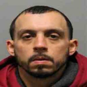 Victor Hernandez a registered Sex Offender of Illinois