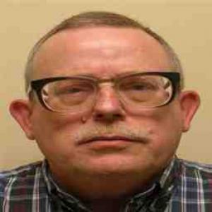 Robert W Lewis a registered Sex Offender of Illinois