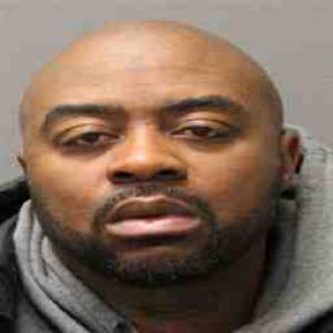 Thalmus Elzy a registered Sex Offender of Illinois