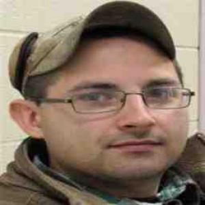 Dylan L Loucks a registered Sex Offender of Illinois