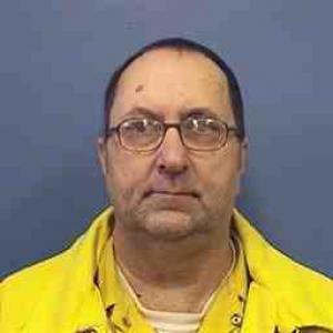 Robert D Edge a registered Sex Offender of Illinois