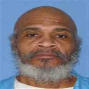 Luther Edwards a registered Sex Offender of Illinois