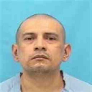 Raul Hernandez Gonzalez a registered Sex Offender of Illinois
