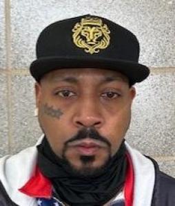 Torian L Troutman a registered Sex Offender of Illinois