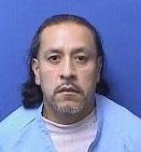 Roberto P Valazquez a registered Sex Offender of Illinois