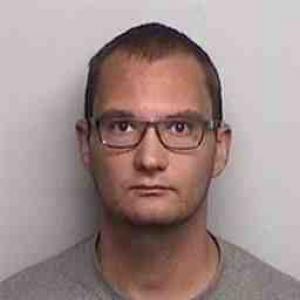 Lucas John Applegarth a registered Sex Offender of Kentucky