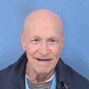 Steven Jarosz a registered Sex Offender of Illinois