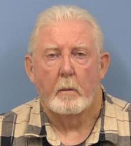 Lenard G Hale a registered Sex Offender of Illinois