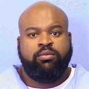 Dexter L Ragland a registered Sex Offender of Illinois