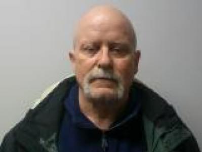 Michael P Ezell a registered Sex Offender of Illinois