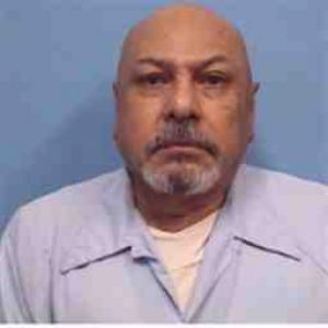 Roberto Flores a registered Sex Offender of Illinois