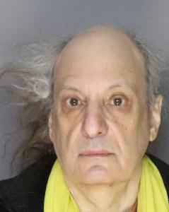 Robert D Lesser a registered Sex Offender of New York