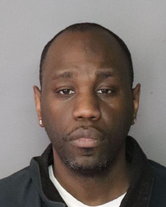 Nisean Graves a registered  of 