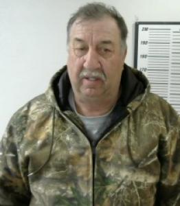 Bruce Lynn Entzi a registered Sex Offender of North Dakota