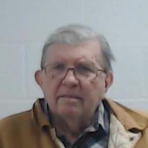 Dannie R Niswonger a registered  of Missouri