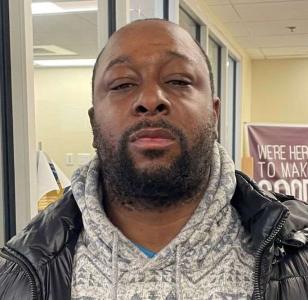 Burden E Dominique a registered Sex Offender of Washington Dc