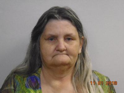 Dondinna Lanette Reaves a registered Sex Offender of Alabama