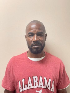 Edward Ladale Johnson a registered Sex Offender of Alabama