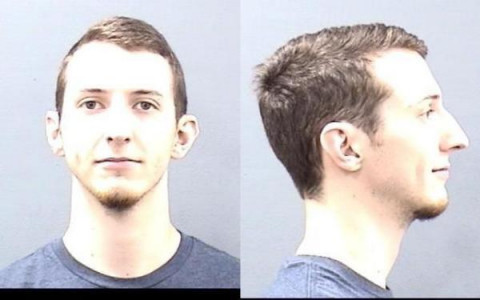 Christopher Ryan Mullins a registered Sex Offender of Alabama