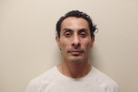 Luis Hernandez a registered Sex Offender of Massachusetts