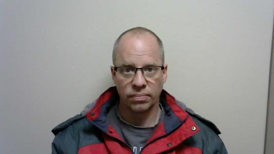 Straatmeyer Chad Everett a registered Sex Offender of South Dakota