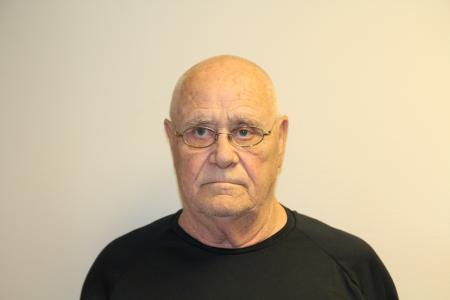 Ruff Gary Lynn a registered Sex Offender of South Dakota