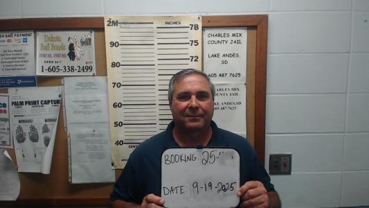 Moysis Thomas Lee a registered Sex Offender of South Dakota