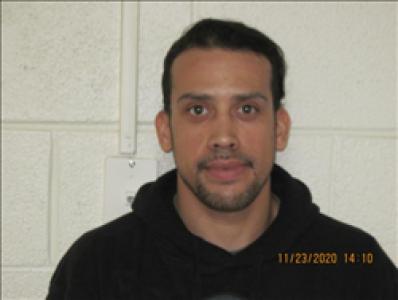 Louis Daniel Linares a registered Sex, Violent, or Drug Offender of Kansas