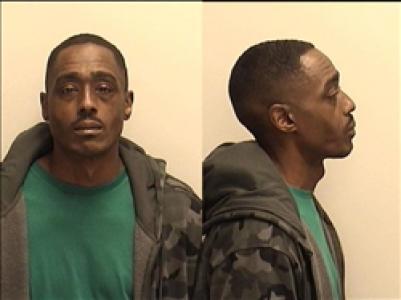 Lamont Ray Lunnie a registered Sex, Violent, or Drug Offender of Kansas