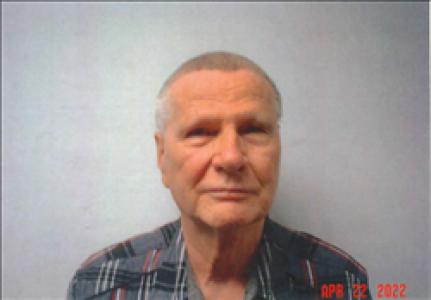 Dennis Eugene Strait a registered Sex, Violent, or Drug Offender of Kansas