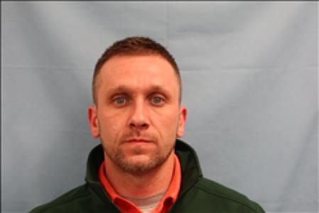 Jonathon Michael Wayne Reynolds a registered Sex, Violent, or Drug Offender of Kansas