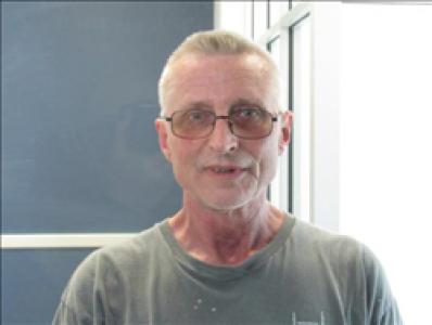 Roger Wayne Lundry a registered Sex, Violent, or Drug Offender of Kansas