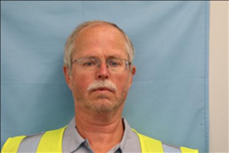 Dennis Linn Whitson a registered Sex, Violent, or Drug Offender of Kansas