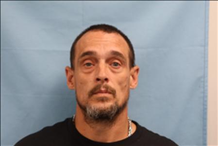 Justin Lee Skeens a registered Sex, Violent, or Drug Offender of Kansas