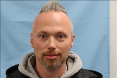 Ryan Robert Burns a registered Sex, Violent, or Drug Offender of Kansas