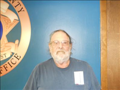 Lloyd Lee Huntzinger a registered Sex, Violent, or Drug Offender of Kansas