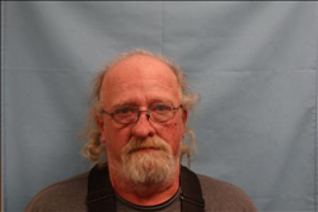 Clifford Wayne Benson a registered Sex, Violent, or Drug Offender of Kansas