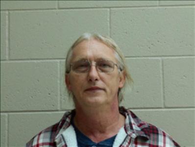 Robert Lee Estus a registered Sex, Violent, or Drug Offender of Kansas