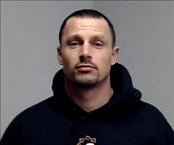 Jordan Lee Gunn a registered Sex, Violent, or Drug Offender of Kansas