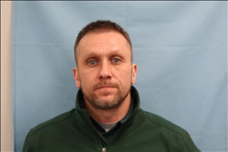 Jonathon Michael Wayne Reynolds a registered Sex, Violent, or Drug Offender of Kansas