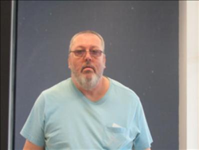 Michael Carey Hall a registered Sex, Violent, or Drug Offender of Kansas