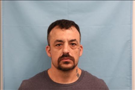 Reyes Osuna Campos a registered Sex, Violent, or Drug Offender of Kansas