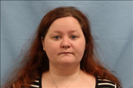 Ashleigh Elisabeth Geist a registered Sex, Violent, or Drug Offender of Kansas