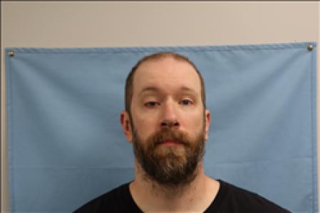 Ian Thomas Richardson a registered Sex, Violent, or Drug Offender of Kansas