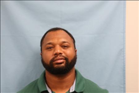 Treyron Donte Tremaine Moore a registered Sex, Violent, or Drug Offender of Kansas