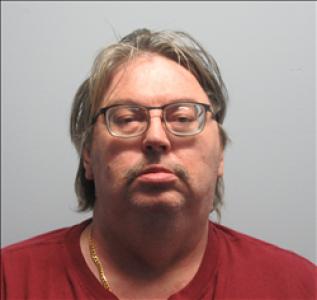 Clinton Fredrick Davies III a registered Sex, Violent, or Drug Offender of Kansas