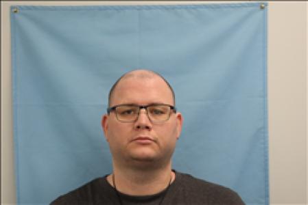 Kenneth Lee Mahoney II a registered Sex, Violent, or Drug Offender of Kansas