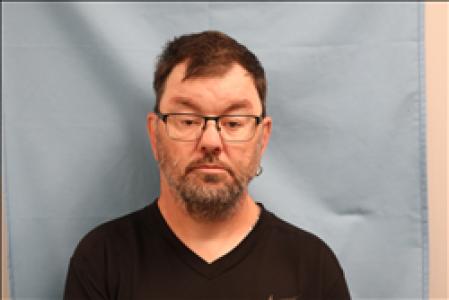 Tike Scott Surber a registered Sex, Violent, or Drug Offender of Kansas