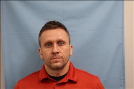 Jonathon Michael Wayne Reynolds a registered Sex, Violent, or Drug Offender of Kansas