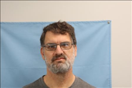 Eric Shawn Hearn a registered Sex, Violent, or Drug Offender of Kansas